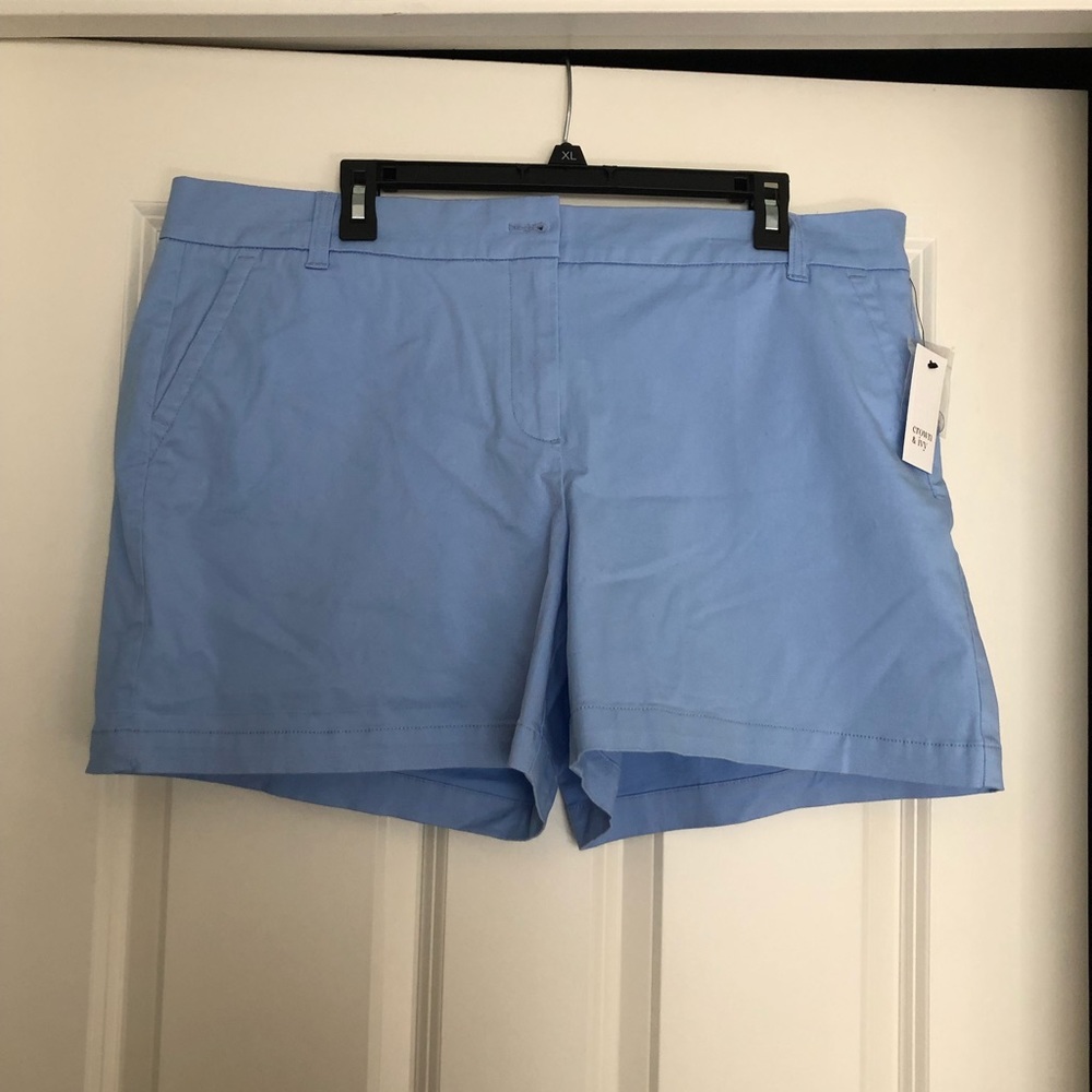NWT Crown & Ivy Shorts